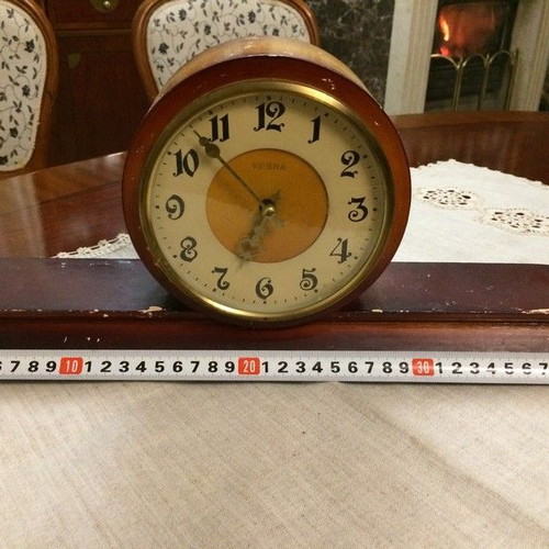 Vesna clock used, table type