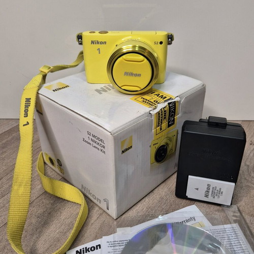 Nikon 1 S2 Mirrorless in rare yellow color like new, full kit