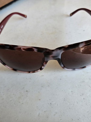 Escada women's sunglasses like new, multicolor