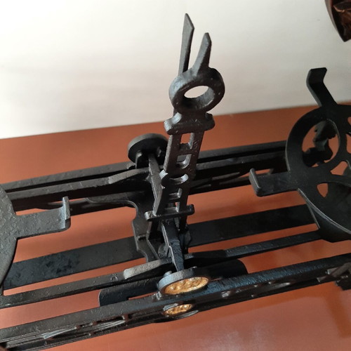 Old JE 5kg mechanical scale like new