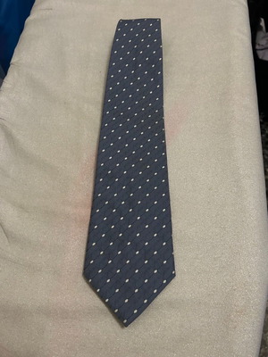 Fanstyle tie used
