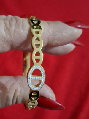 Bracelet bangle stainless steel new, gold color with zirconia