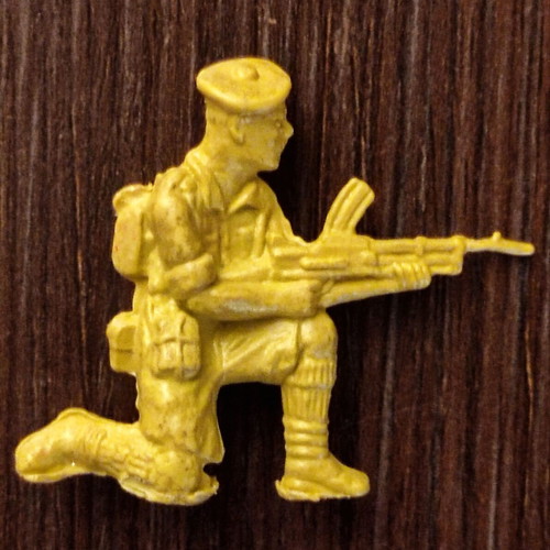 Plastic soldier figures scale 1:32 pack of 22 like new