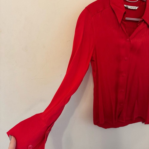 Satin red Zara shirt new, size S
