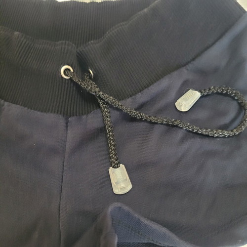 Women's shorts like new, size small, black