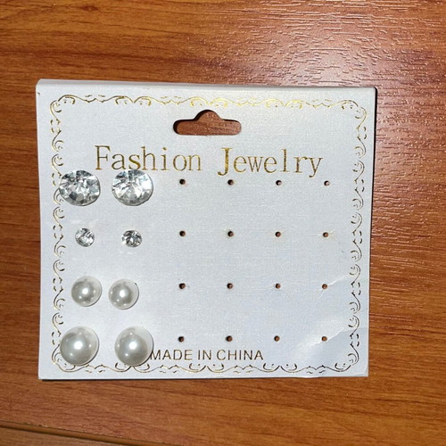 Small earrings new, pack of 4 pairs with pearls and diamonds