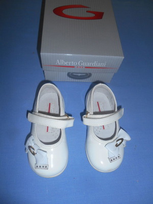 Βρεφικά παπούτσια Alberto Guardiani μεταχειρισμένα, λευκά, νούμερο 21