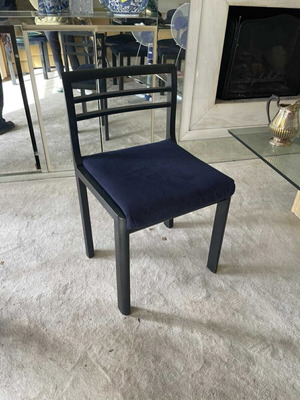 Set of 5 dining chairs used with large comfortable seat