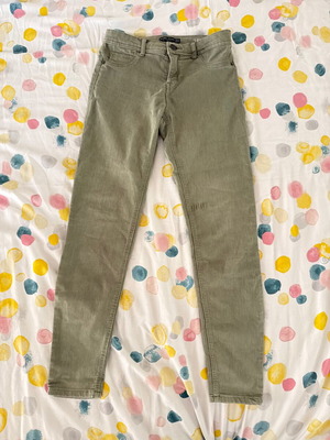 Bershka τζιν χακί λαδί, μέγεθος 36, small