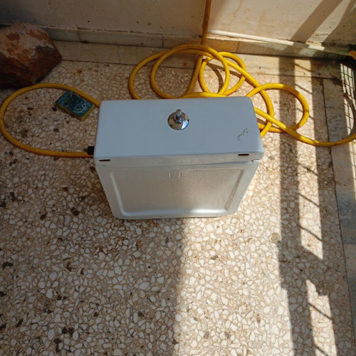 Porcelain Toilet Cistern like new