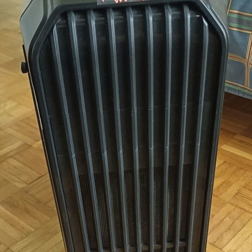 Innovator Starship Midi Tower computer case with side window
