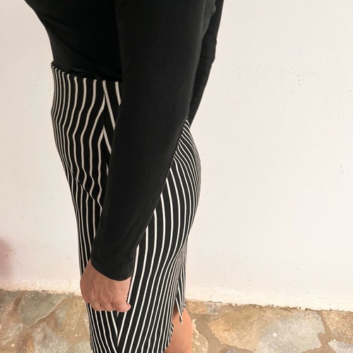 Anel striped skirt medium used, black and white