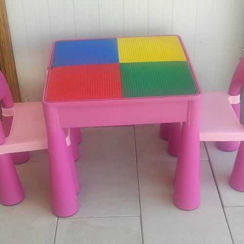 Playcity children's plastic table with 2 chairs, pink, storage space