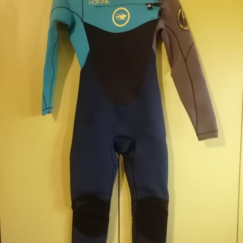 Neoprene wetsuit for water sports and diving