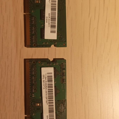 Samsung laptop RAM used, 2 pieces 2GB 1Rx8 PC3L 10600S