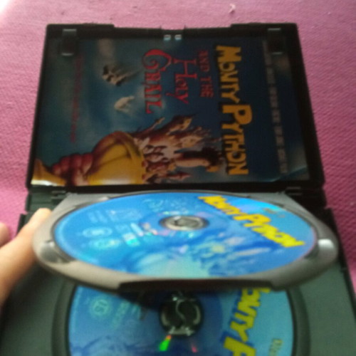 Monty Python and the Holy Grail DVD like new, 2-disc, English subtitles