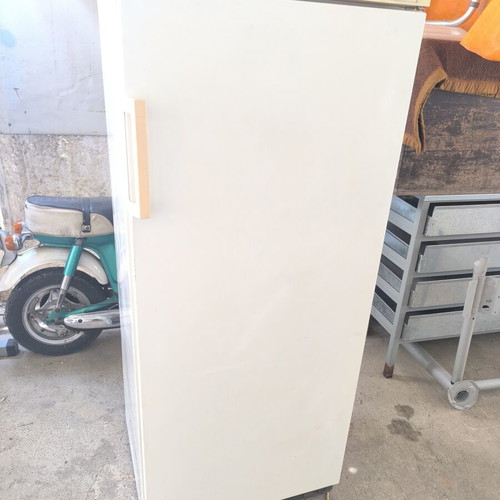 Siemens freezer used with six drawers