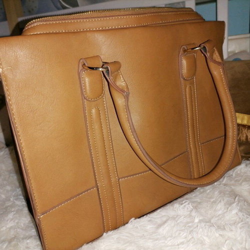 Office style handbag like new, large capacity, beige