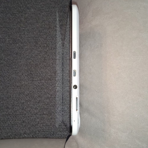 MLS IQ1804 5 tablet like new with 8GB memory card