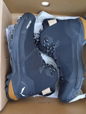 Salewa Puez 2 Mid Powertex hiking boots, black, size 44.5
