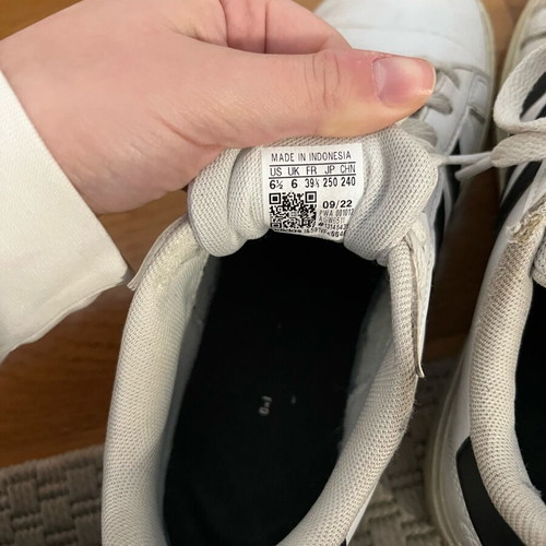 Adidas Grand Court shoes used, size 39, black and white