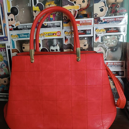 Handbag and shoulder bag like new, red, crossbody option