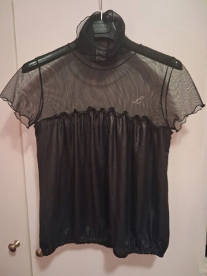 Lussile black top like new, half see-through