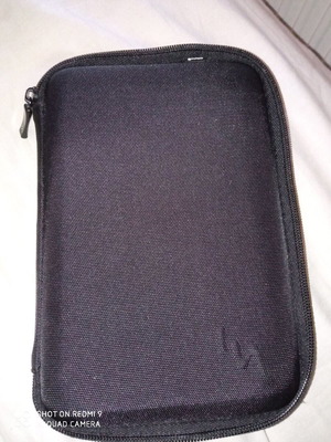 Θήκη για τάμπλετ καινούργια, σκληρή μαύρη