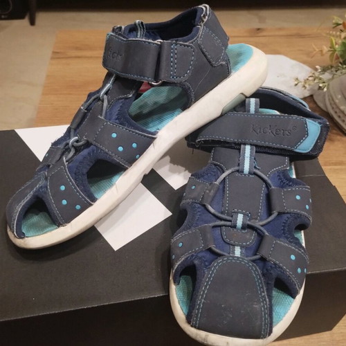 Kickers sandals used boys' size 36 blue