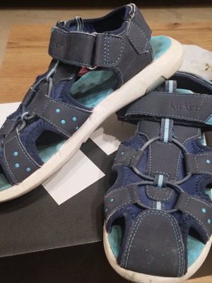 Kickers sandals used boys' size 36 blue