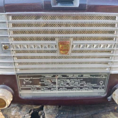 Philips vintage radio from the 50s used, non-functional