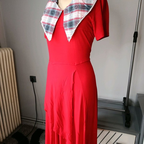 Midi dress red new, size Medium, Elxis