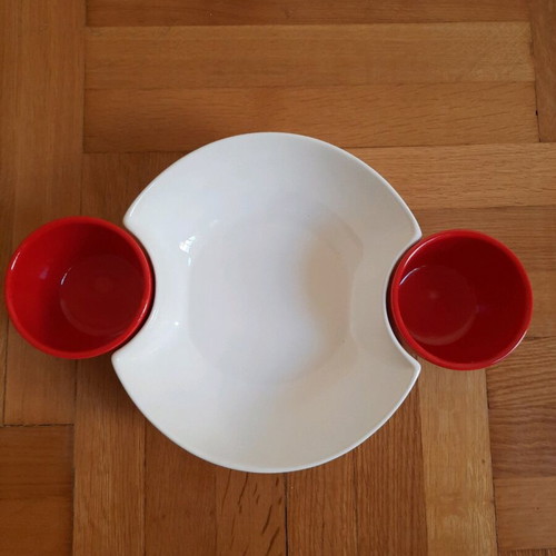 serving set in two colors