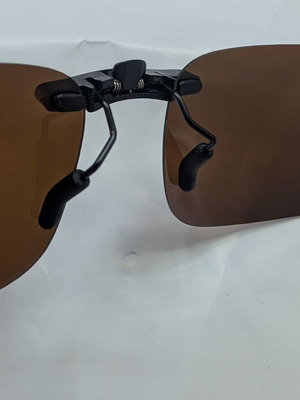 Polarized clip-on glasses lenses, brown