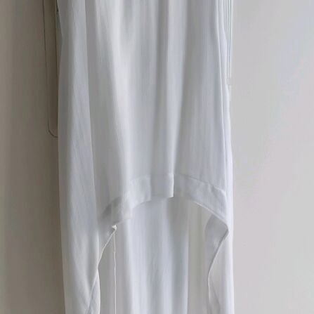 Ale asymmetrical blouse with back opening new, small, white