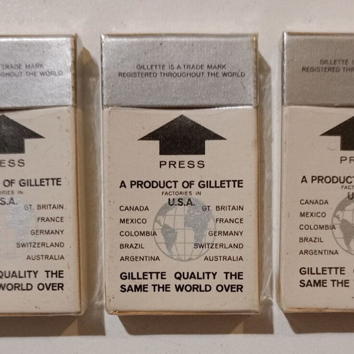 Ξυριστική μηχανή Gillette μεταχειρισμένη με 3 σφραγισμένα κουτιά λεπίδων Silver Gillette