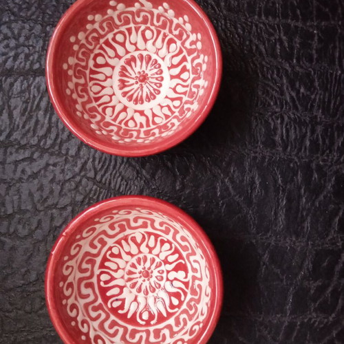 Ceramic bowls like new, set of two, handmade, white and red