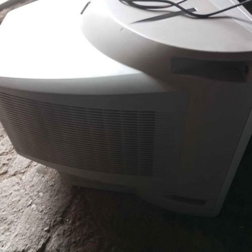 Sony TV 21 inch used with remote control