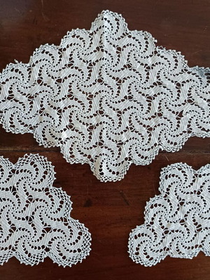 Antique crochet linen set used, 1920s-1930s