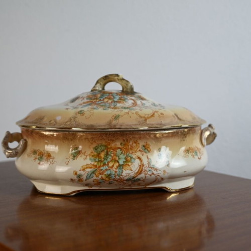 Porcelain soup tureen with lid vintage, floral, height 16 cm