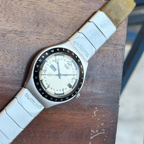 Swatch Irony Vintage Swiss Day-Date Watch 4.2cm