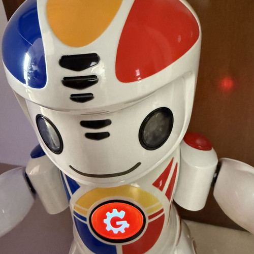 Vintage Robot Emiglio Giochi Preziosi toy used without remote