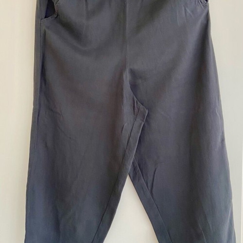Black & Black women pants grey like new, loose fit