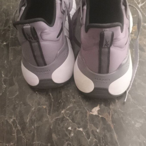 Reebok women's athletic shoes like new, size 40, purple
