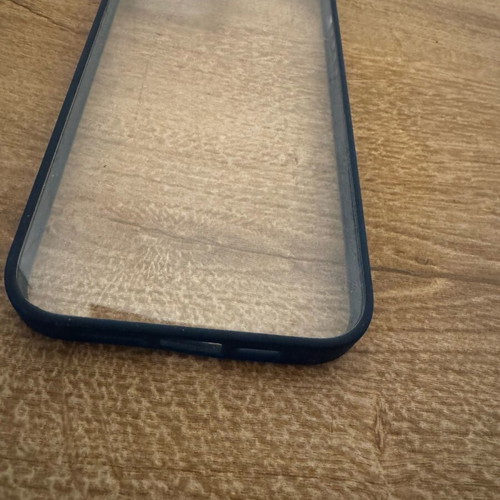 iPhone 14 Plus case like new with transparent back