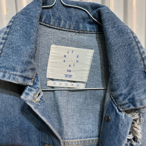 Intima Vania women's blue denim jacket like new, size XS