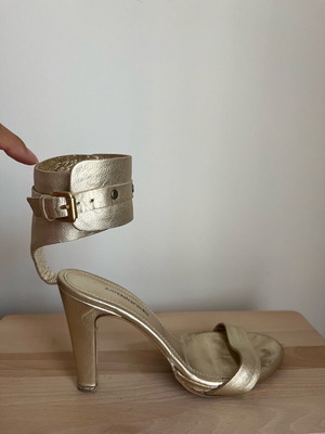 Leather sandals used, gold color, 10 cm heel, size 36