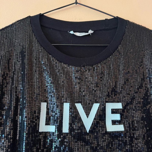 Mango sequin t-shirt new, size S/M, black with LIVE print