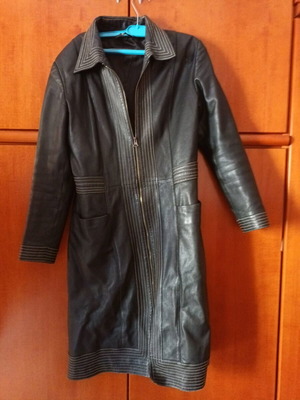 DiTALIA LEATHER women's leather coat size M like new, black