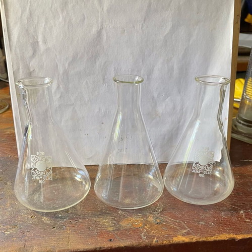 Conical heat-resistant bottles like new, set of 3
